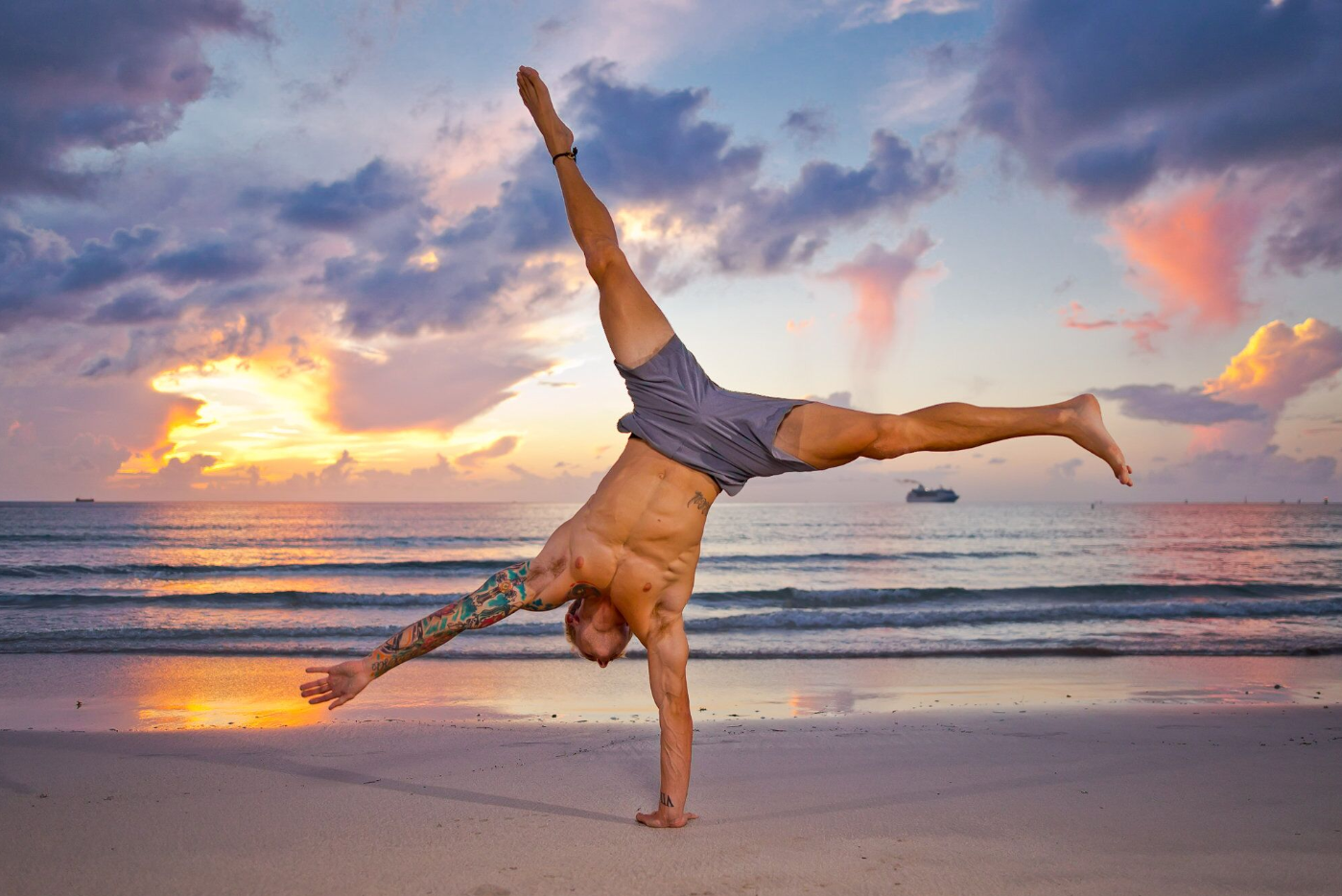 Jacob Manning - Yoga Teachers on Omstars