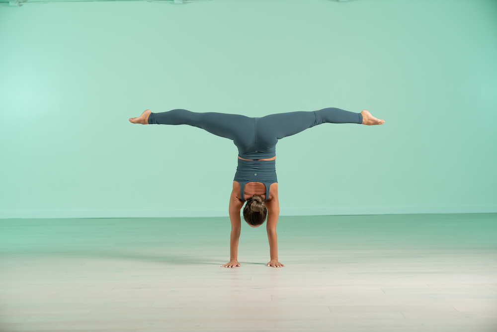 Handstands Yoga Drills: Handstands Edition - Live Classes on Omstars